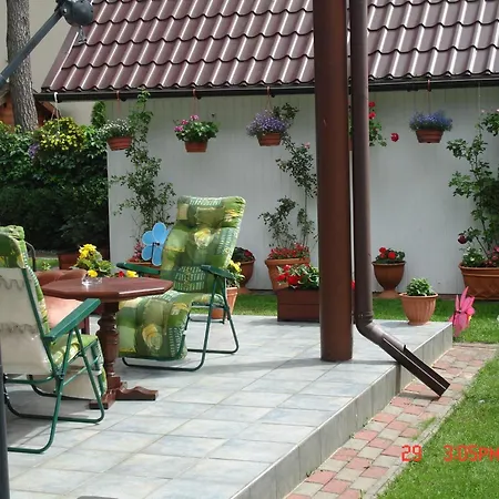 بيت للعطل House With Swimming Pool In Morzyczyn, Cleaning Included *