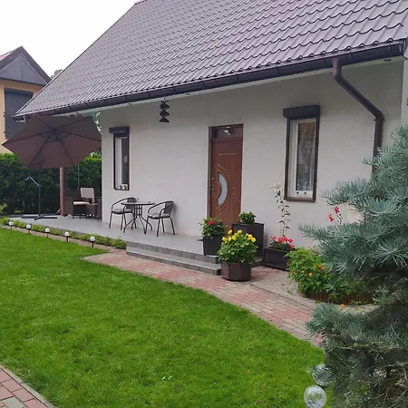 House With Swimming Pool In Morzyczyn, Cleaning Included بيت للعطل *