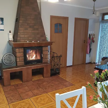 House With Swimming Pool In Morzyczyn, Cleaning Included * مورزيسزين