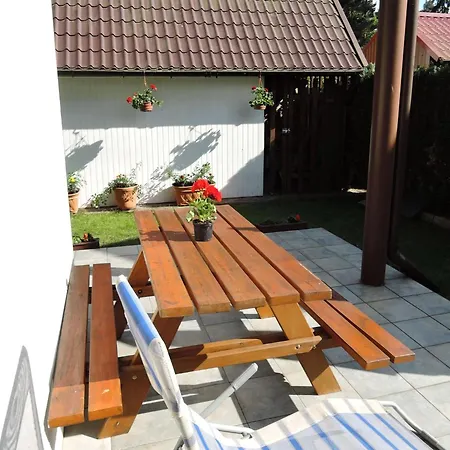 بيت للعطل House With Swimming Pool In Morzyczyn, Cleaning Included *